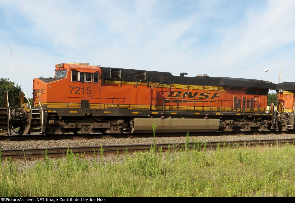 BNSF 7215